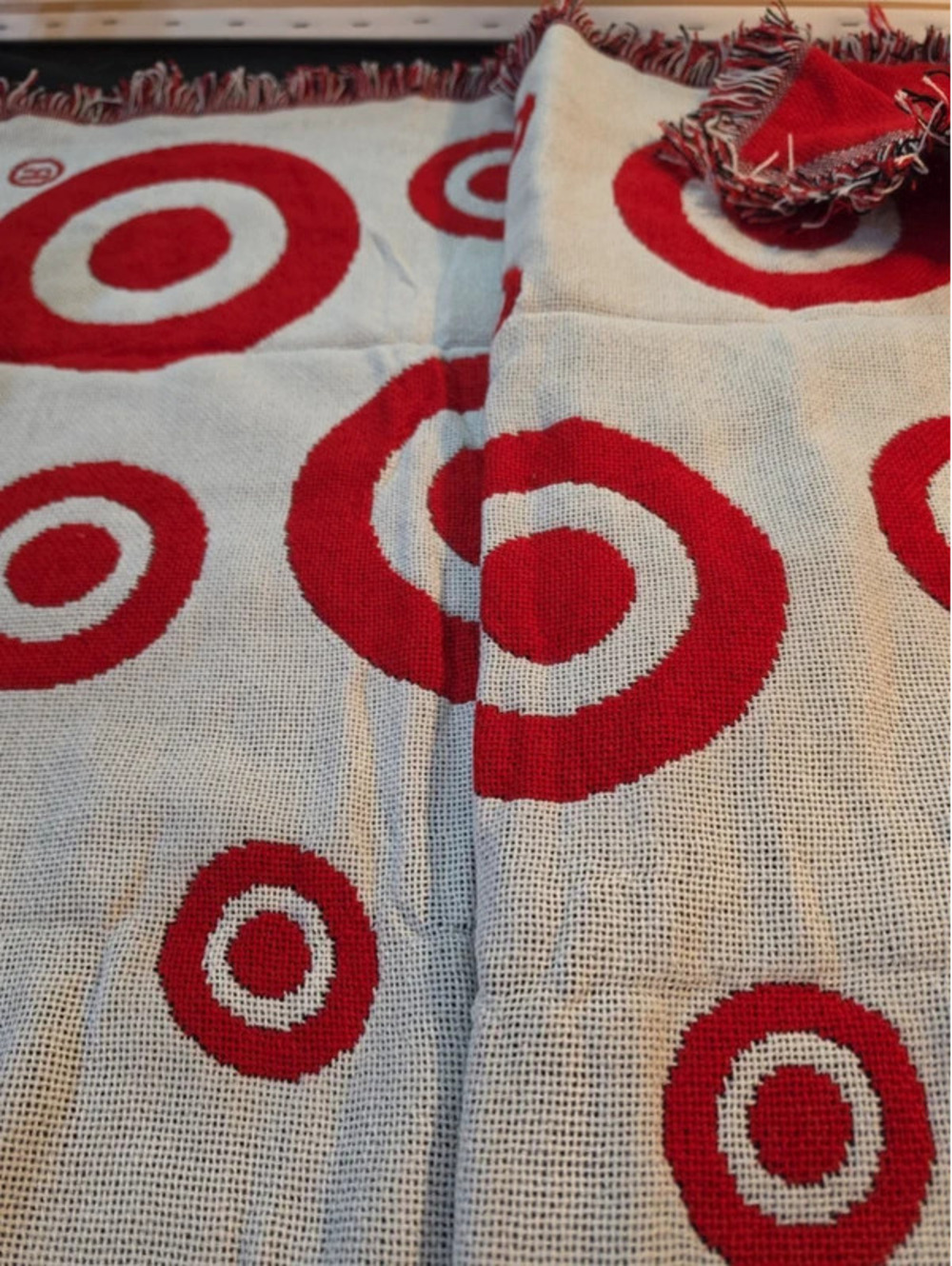 Target woven throw - Picture 3 of 3